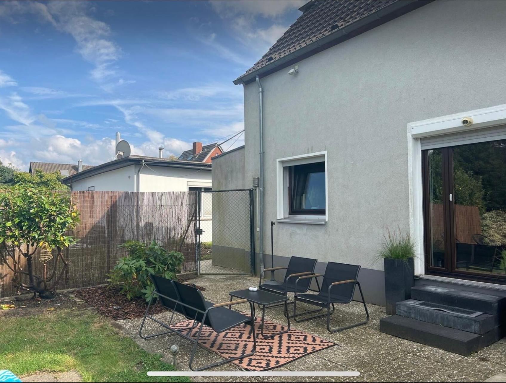 Haus 6 Pers Mit Garten 15 Min Zur Messe Duesseldorf Krefeld Exterior foto