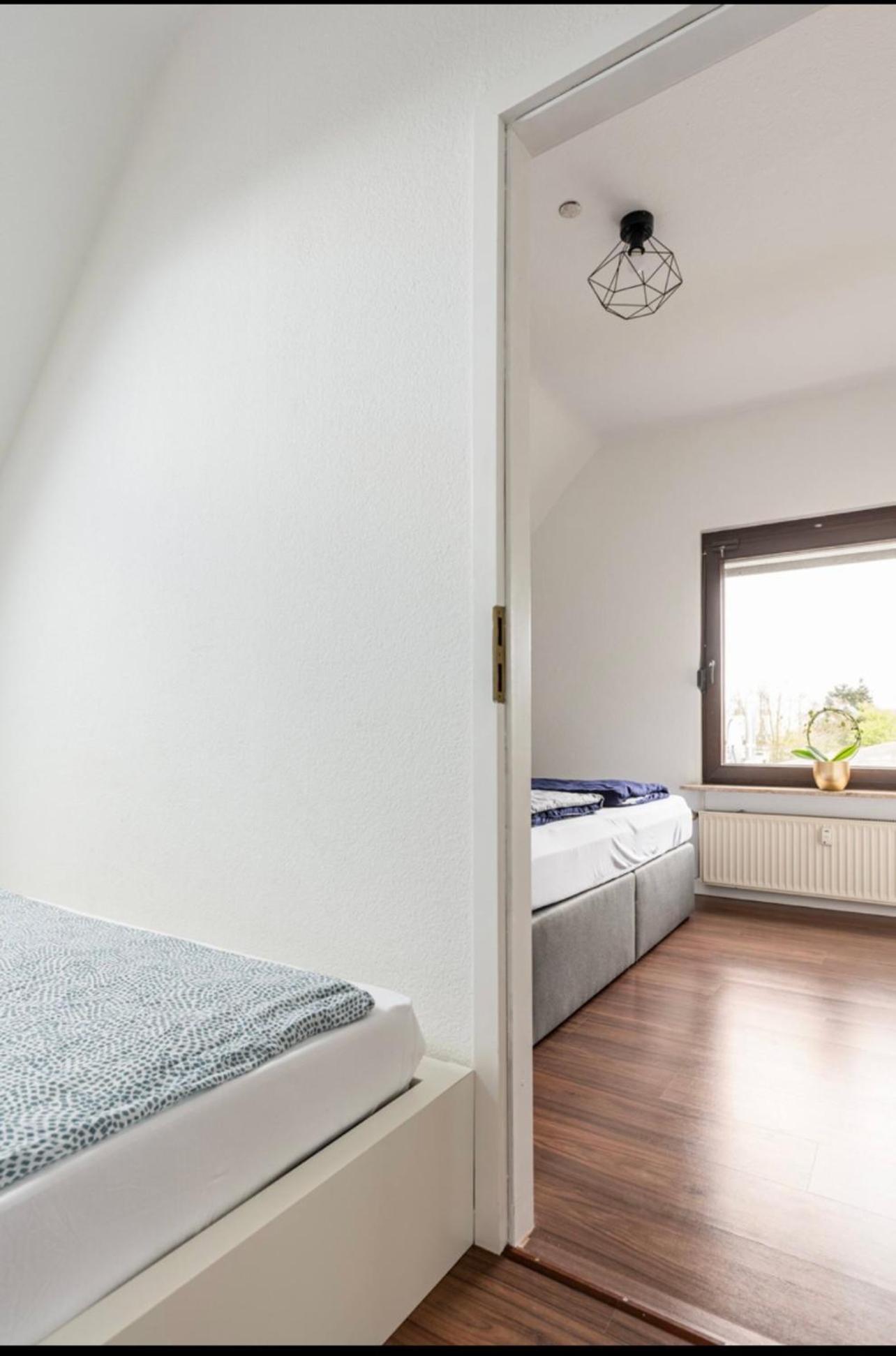 Haus 6 Pers Mit Garten 15 Min Zur Messe Duesseldorf Krefeld Exterior foto